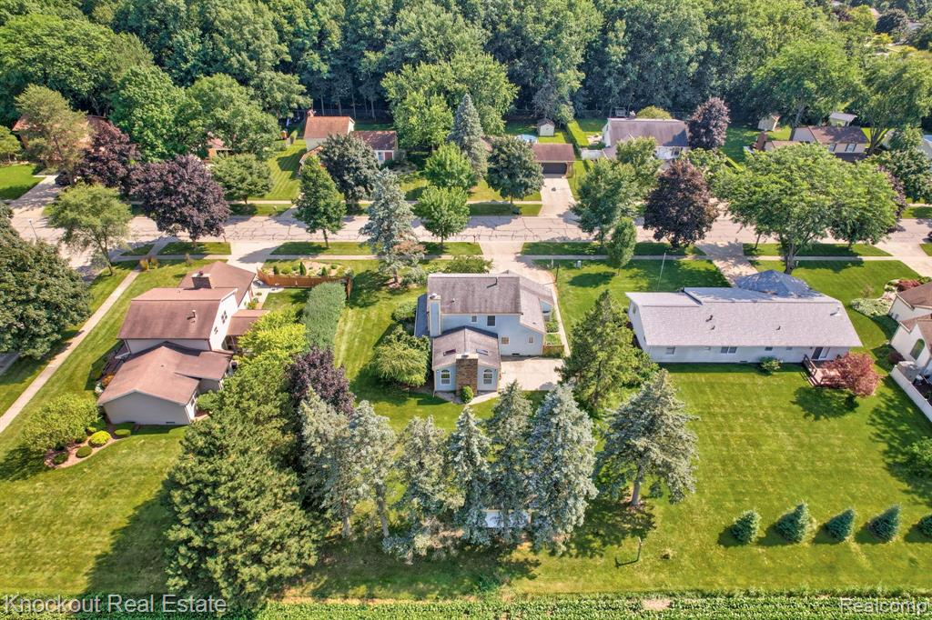 858 Zehnder Drive, Frankenmuth, MI 48734 — Photo 54