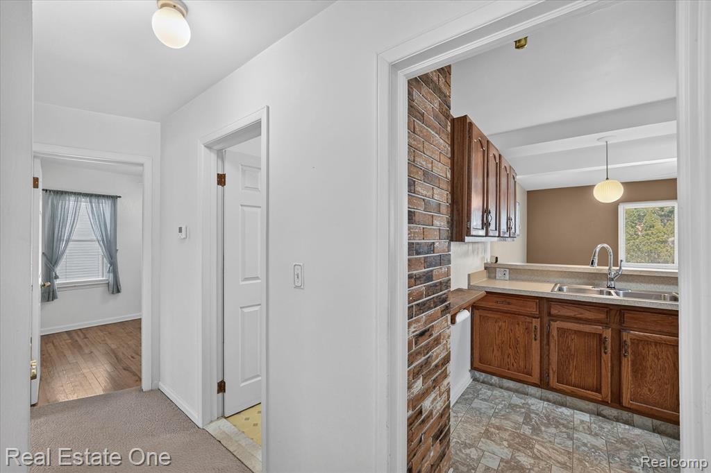 28662 Sheridan Street, Garden City, MI — Photo 8