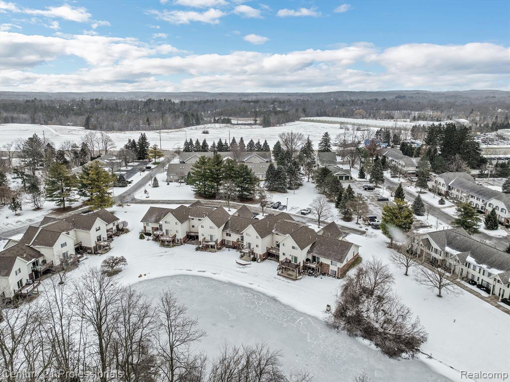 9077 BAVARIAN Court, Clarkston, MI 48348 — Photo 30