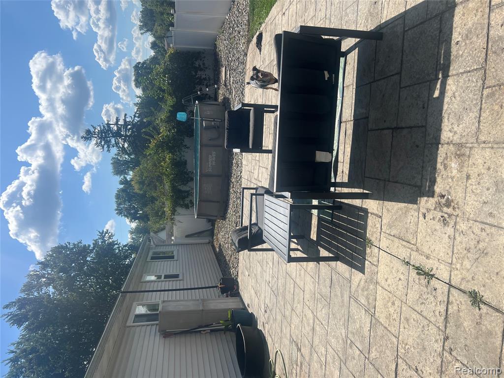 7451 Johnson Road W, Flushing, MI 48433 — Photo 16