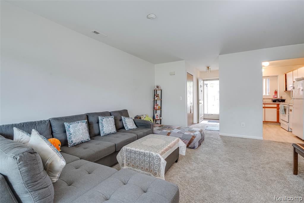 42764 Lilley Pointe Drive, 165, Canton, MI 48187 — Photo 10