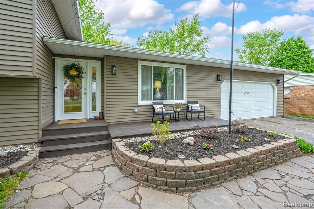 809 Holly Bush Drive, Holly, MI 48442 — Photo 3