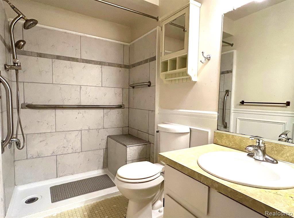61374 Heritage Boulevard, 5, South Lyon, MI 48178 — Photo 10