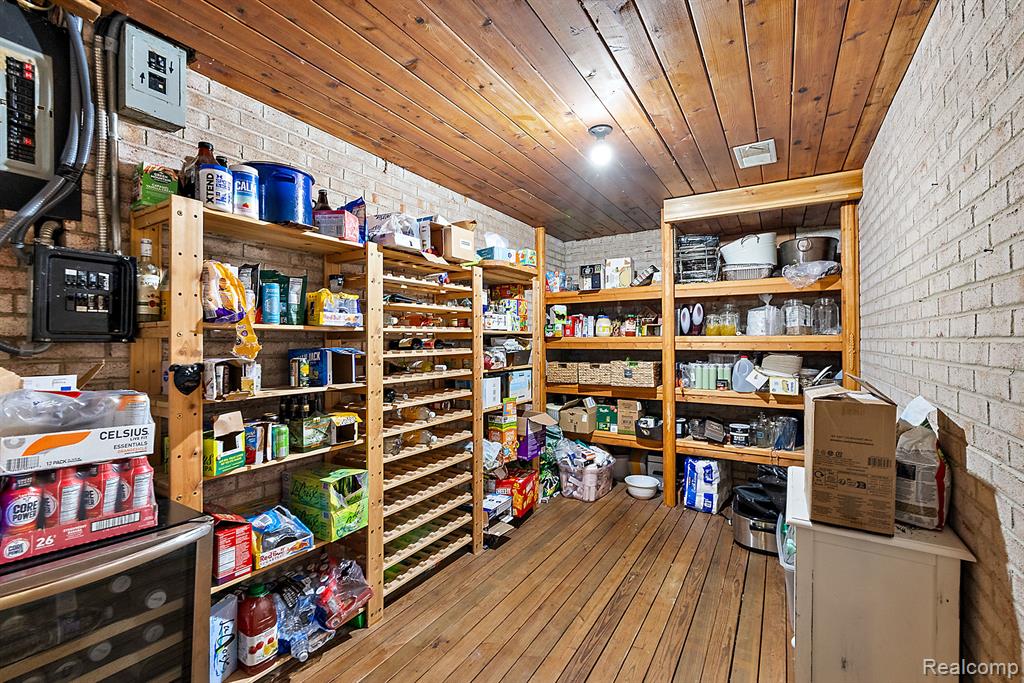 4378 Compton Way, Bloomfield Hills, MI 48302 — Photo 38