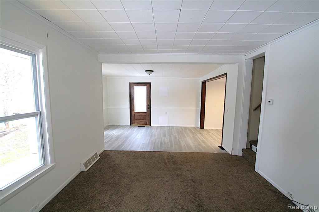 703 Queen Street, Owosso, MI 48867 — Photo 9