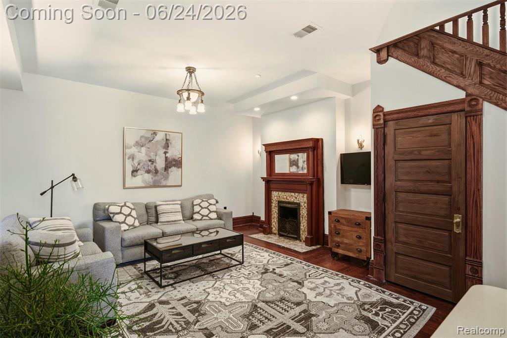 701 W Canfield Street, Detroit, MI 48201 — Photo 7