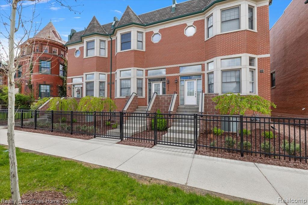 236 Erskine Street Erskine Street Unit 23, Detroit, MI 48201 — Photo 3