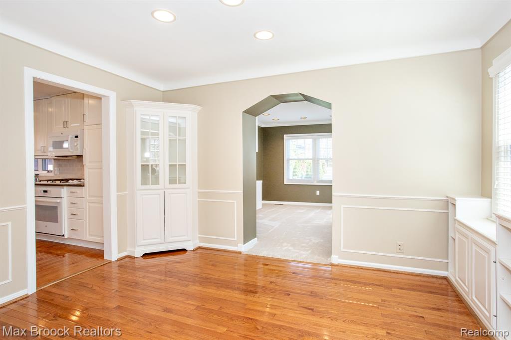 26614 Humber Street, Huntington Woods, MI — Photo 12