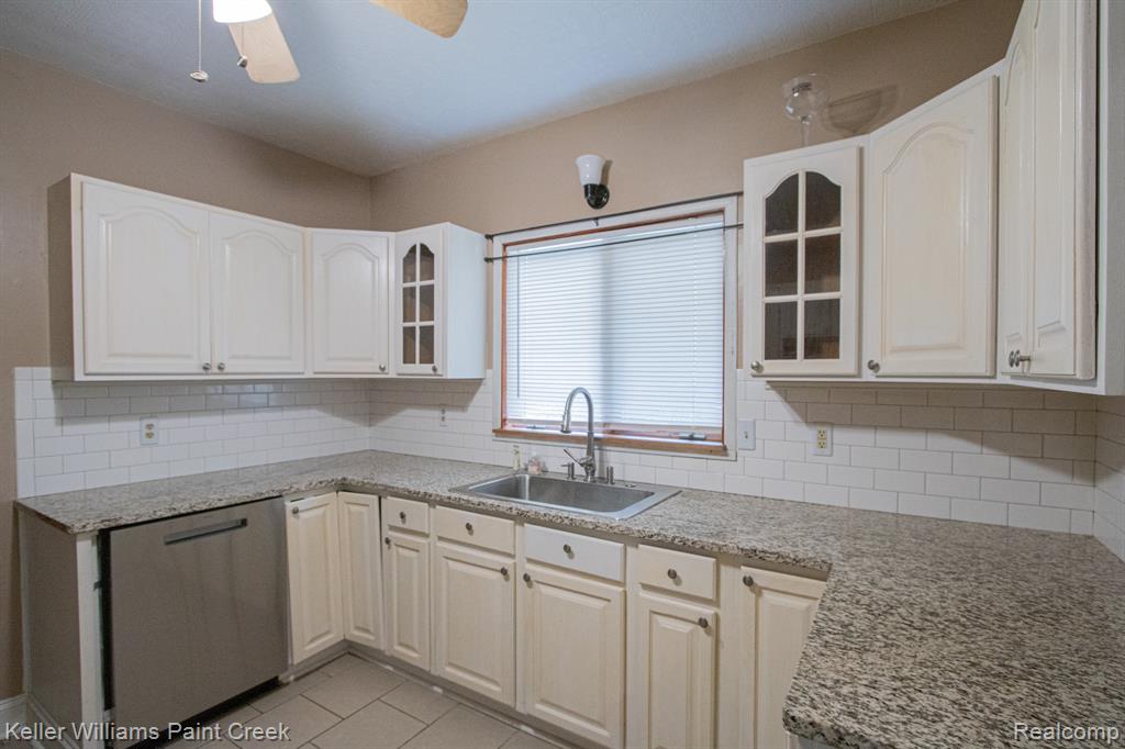 130 6th Street, Imlay City, MI 48444 — Photo 9