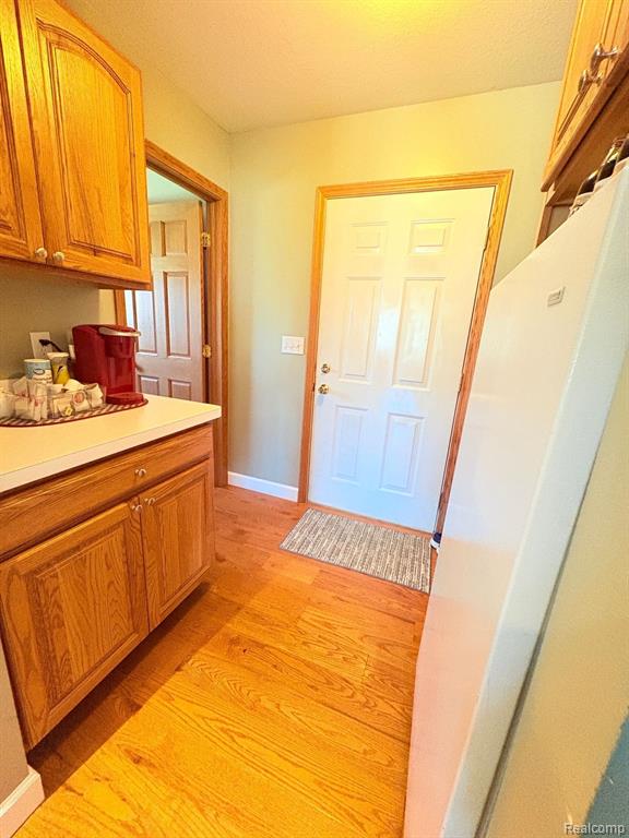 7681 Fieldcrest Drive, Almont, MI 48003 — Photo 18