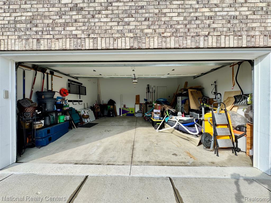 7478 Village Court, 27, Davisburg, MI 48350 — Photo 37