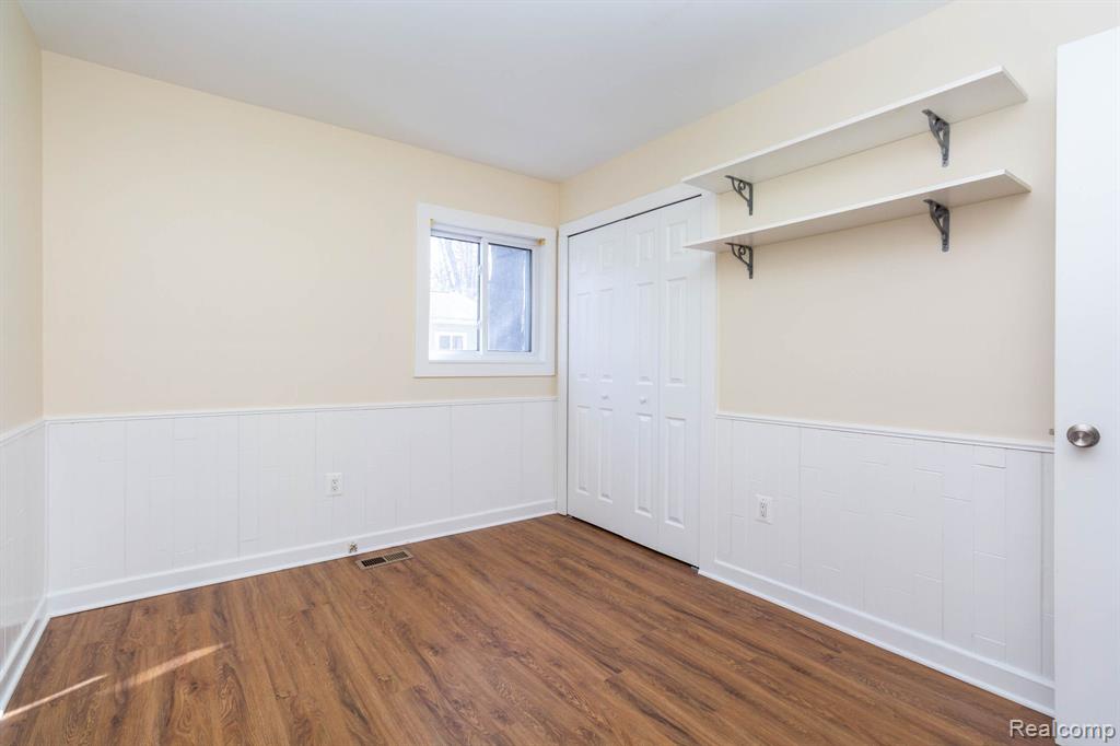 8850 Janis Street, Shelby Twp, MI 48317 — Photo 25