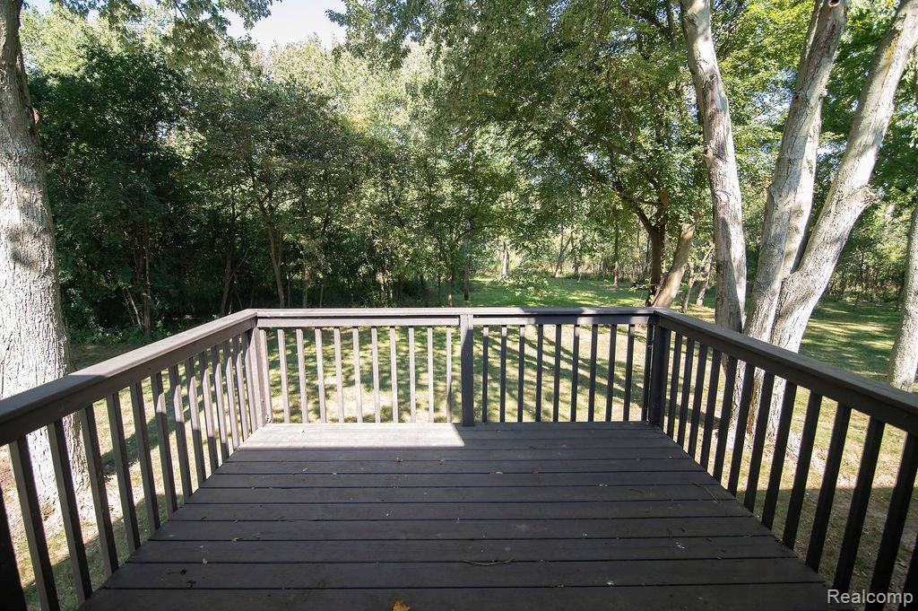 9482 Waterman Drive, Grosse Ile, MI 48138 — Photo 19