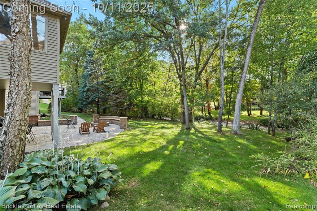 9430 Sheltering Oaks Drive, Brighton, MI 48114 — Photo 40