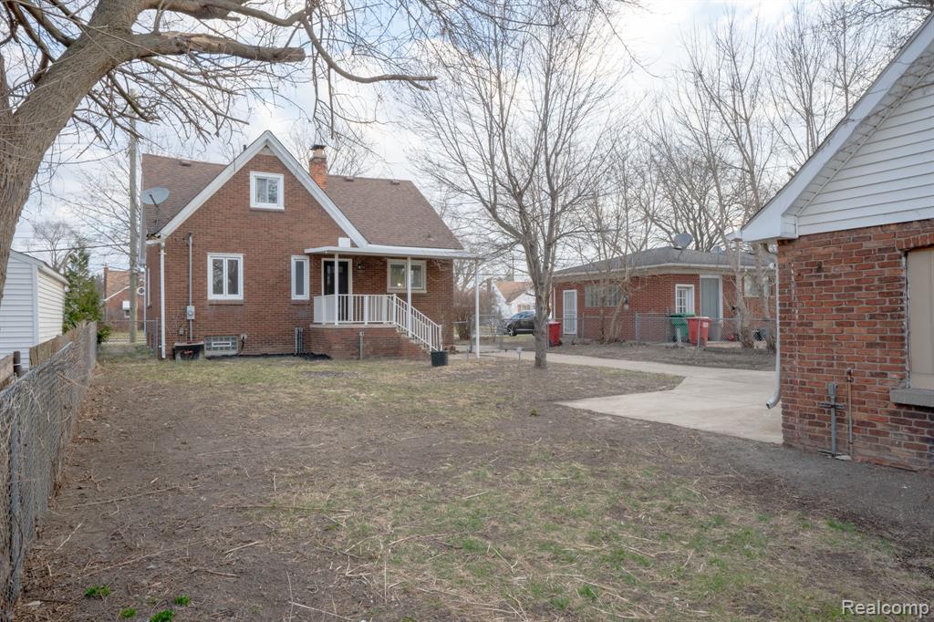 16022 Stephens Drive, Eastpointe, MI 48021 — Photo 26
