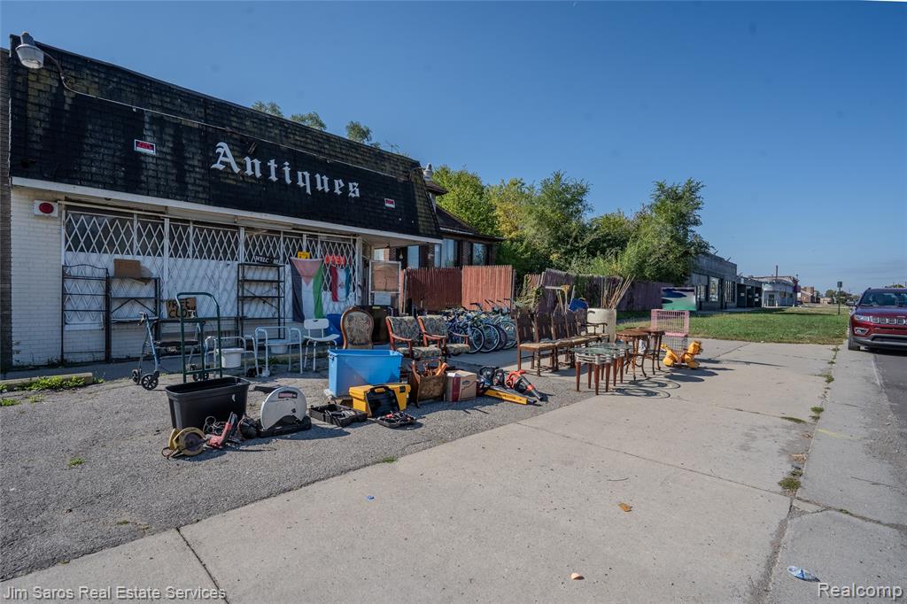 11109 Morang Drive, Detroit, MI 48224 — Photo 2