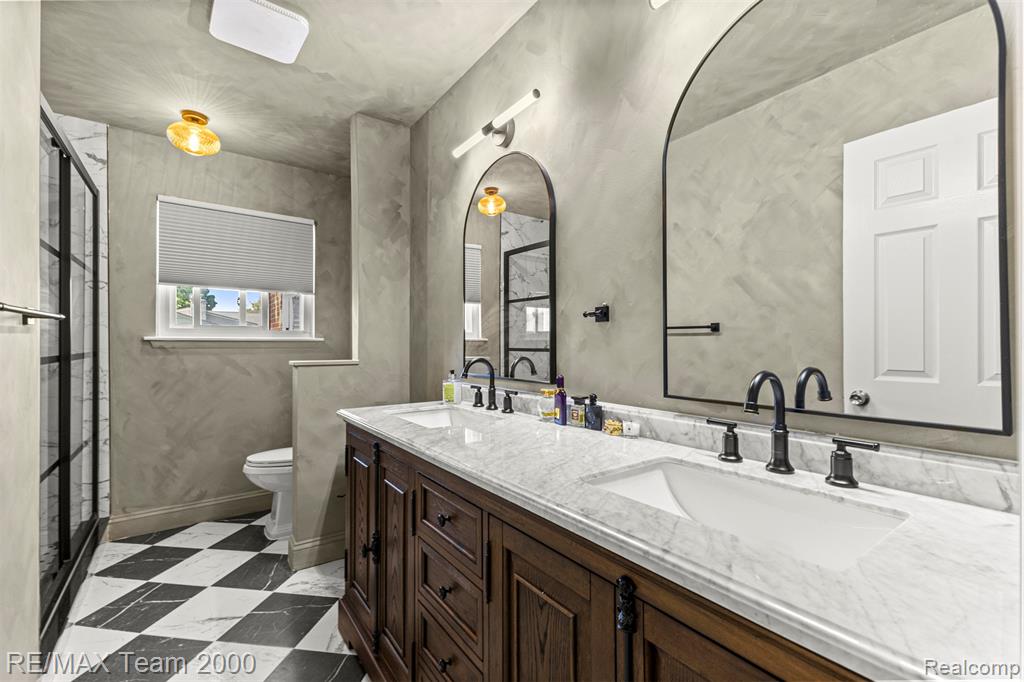 7085 London Court, Canton, MI 48187 — Photo 17