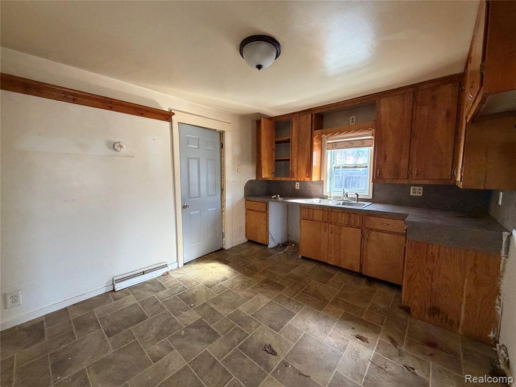1038 W Pine Avenue, Mount Morris, MI 48458 — Photo 11