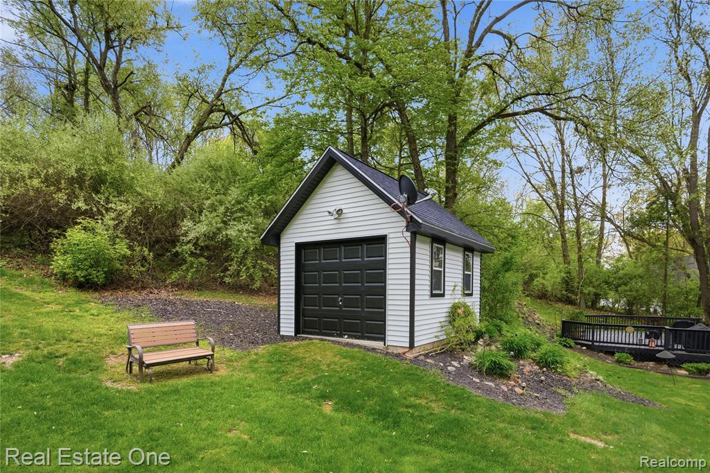5361 Universe Avenue, Howell, MI 48843 — Photo 33