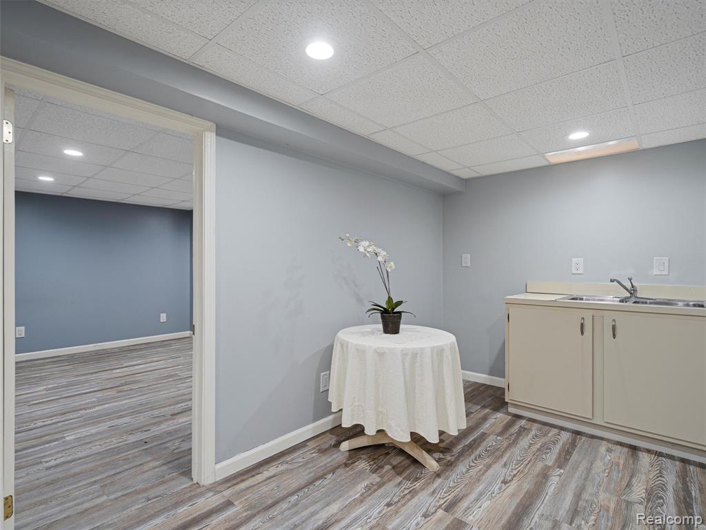 4971 Chadbourne Drive, Sterling Heights, MI 48310 — Photo 43