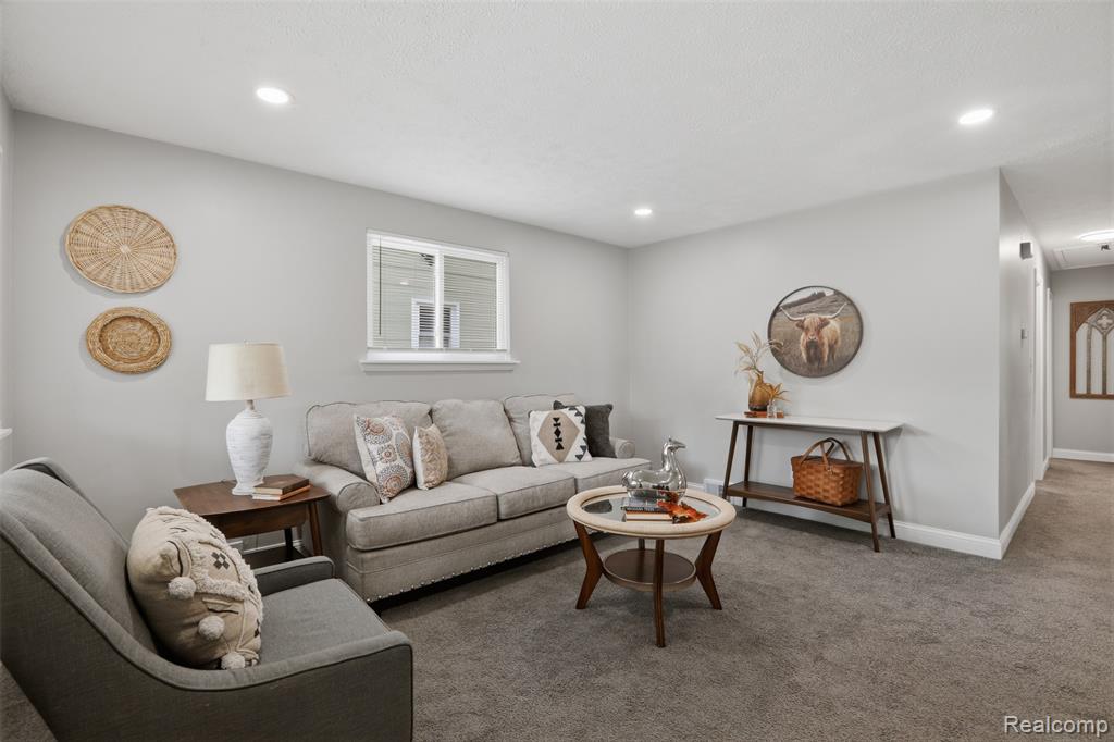 15534 Dixie, Redford, MI 48239 — Photo 4