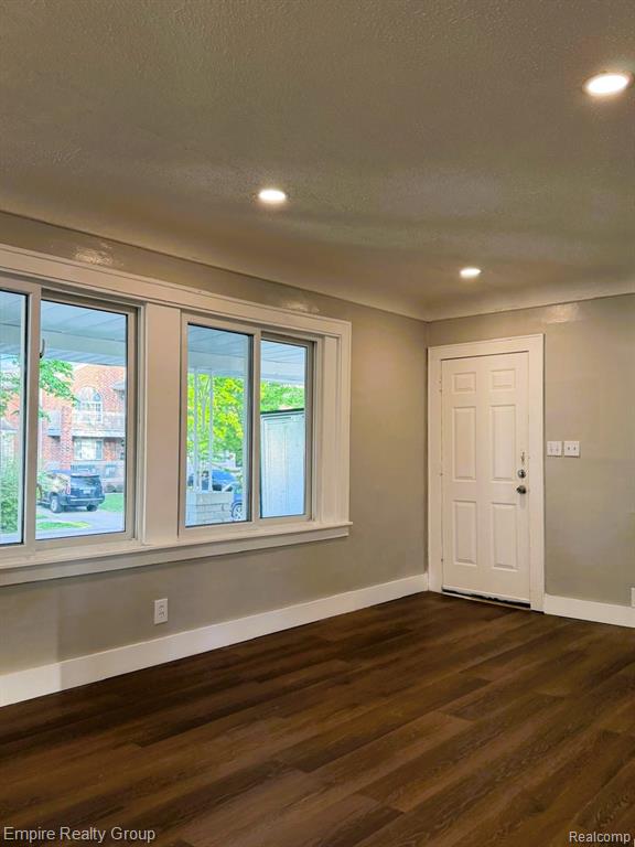 6441 Appoline Street, Dearborn, MI 48126 — Photo 3