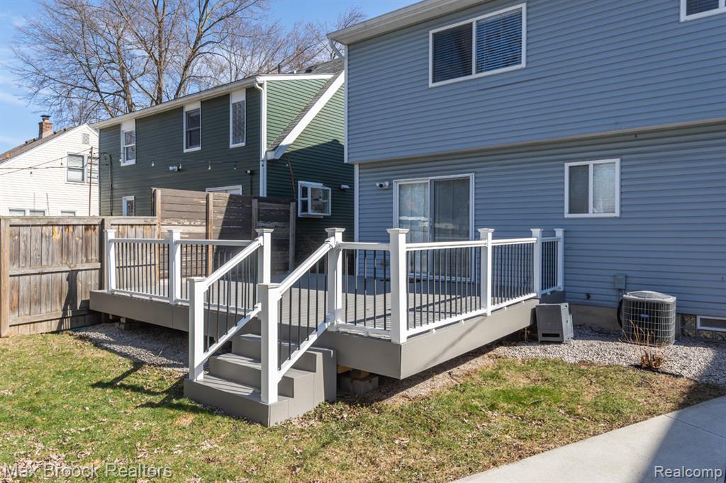 906 McLean Avenue, Royal Oak, MI 48067 — Photo 5