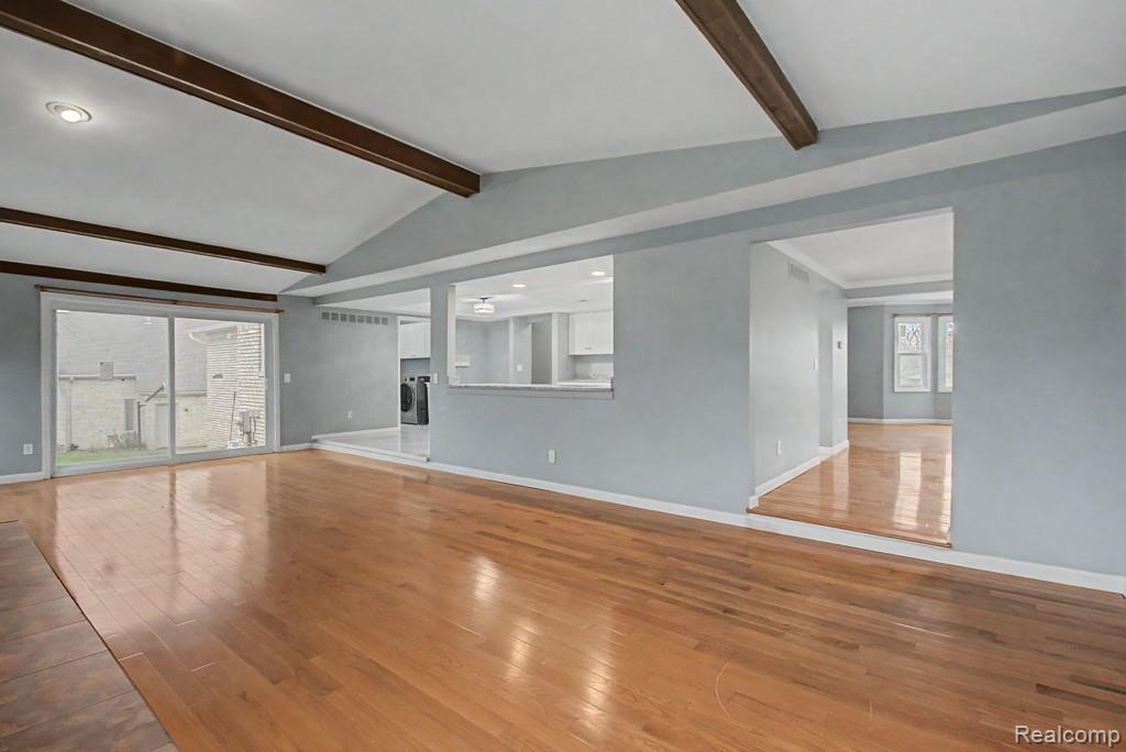 5394 Pond Bluff Drive, West Bloomfield, MI 48323 — Photo 15