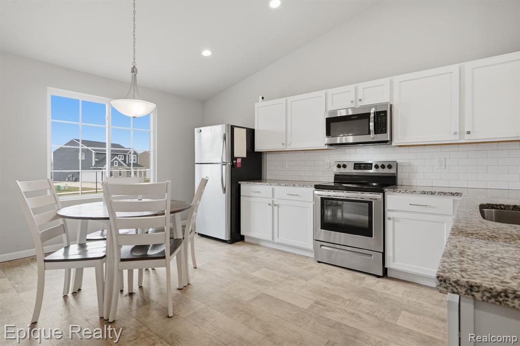 7201 Primrose Lane, Grand Blanc, MI 48439 — Photo 4