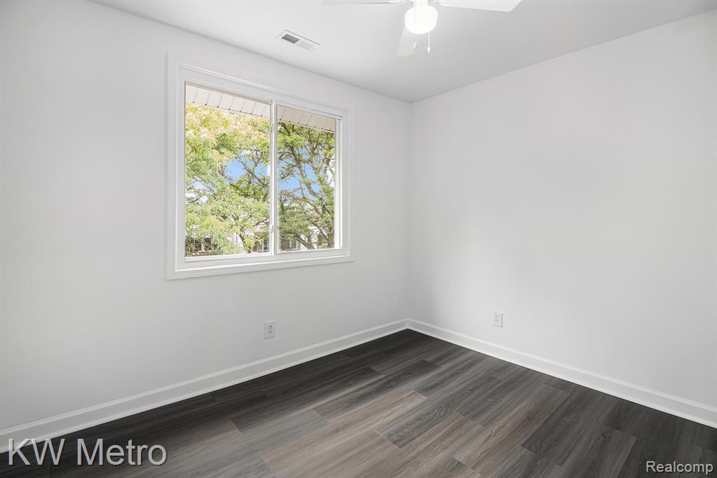 6533 Willette Street, Detroit, MI 48210 — Photo 12