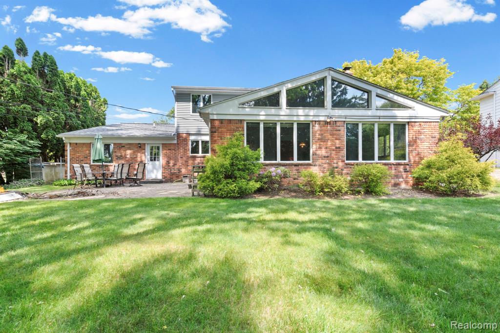 871 Spartan Drive, Rochester Hills, MI 48309 — Photo 48