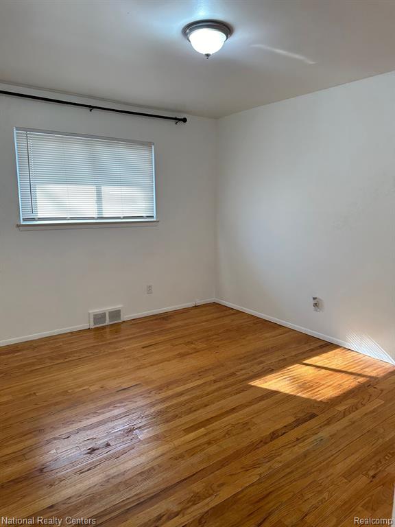 10666 N OAK Drive, Ferndale, MI 48220 — Photo 18