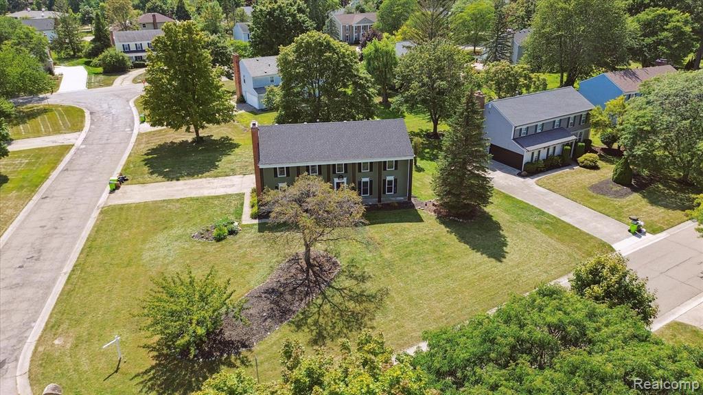5015 Langlewood Drive, West Bloomfield, MI — Photo 40