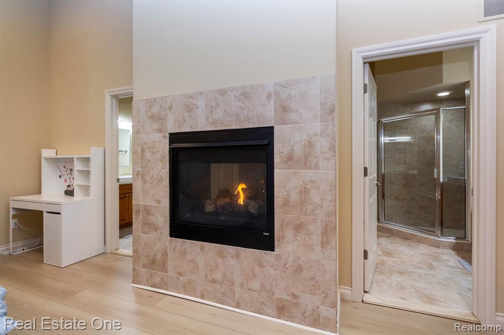6536 Chatham Circle, Rochester Hills, MI 48306 — Photo 28