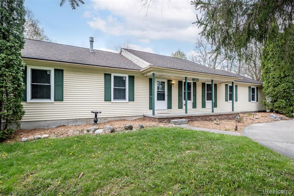 9416 S State Road, Goodrich Vlg, MI