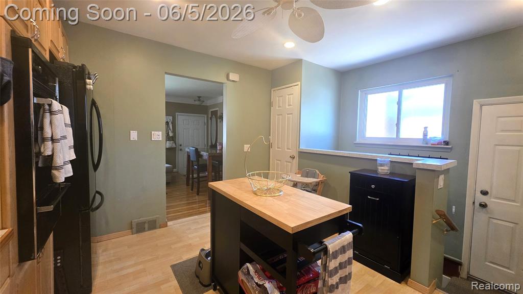 16017 Chestnut Street, Roseville, MI 48066 — Photo 14