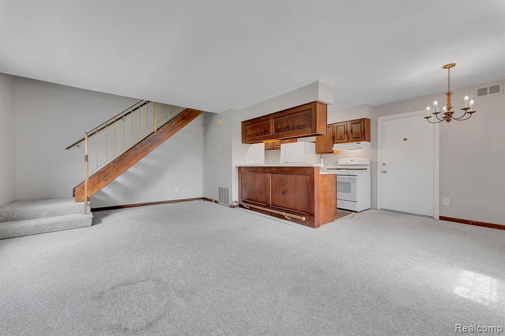 1405 WINGATE Boulevard, Ypsilanti, MI 48198 — Photo 9