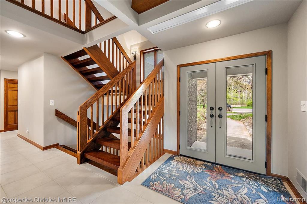 1071 Woodbridge Lane, Rochester, MI 48306 — Photo 5