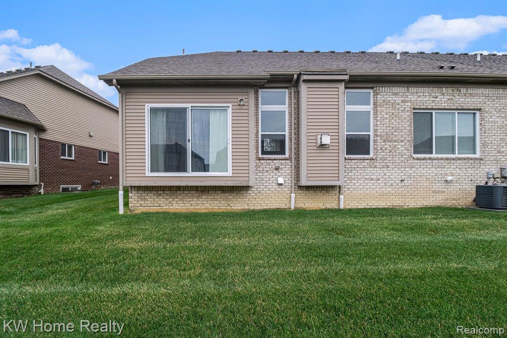 5193 Hawkseye Trace, Warren, MI 48092 — Photo 26