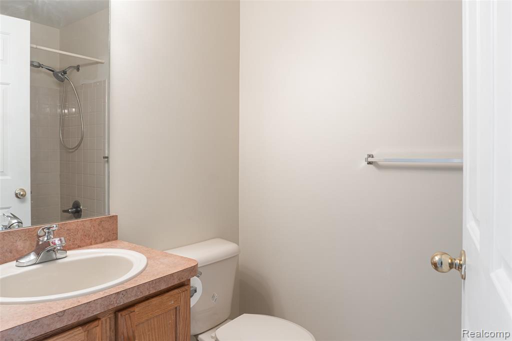 13207 St Ervin Avenue, 26, Detroit, MI 48215 — Photo 33