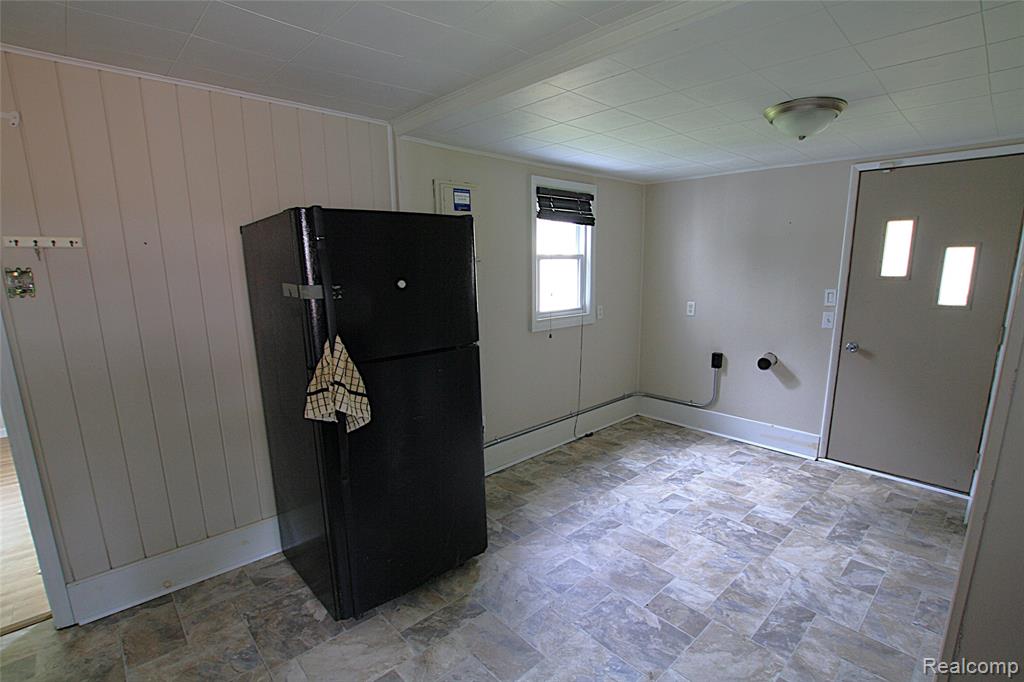 5964 Kader Drive, Flint, MI 48506 — Photo 8