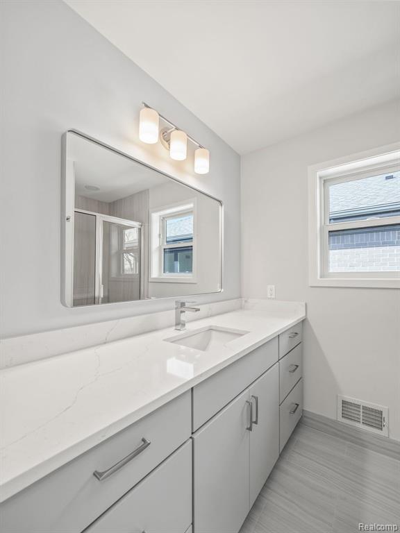 4304 MANDALAY Avenue, Royal Oak, MI 48073 — Photo 28