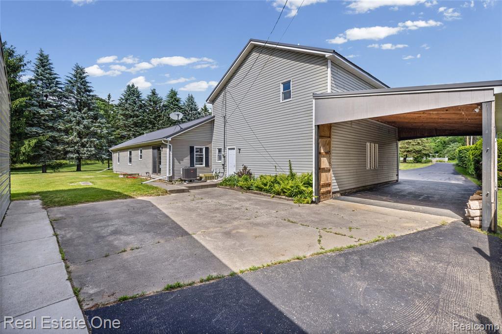 3708 Hideaway Court - Photo 4