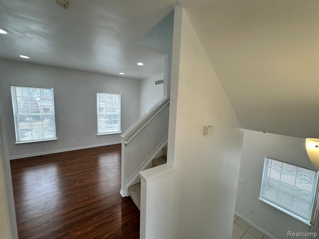 44628 GWINNETT Loop, Novi, MI 48377 — Photo 17