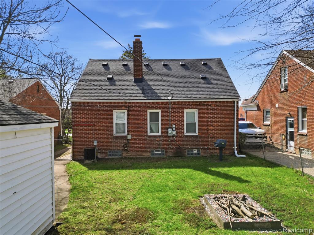 9912 Marion, Redford, MI 48239 — Photo 15
