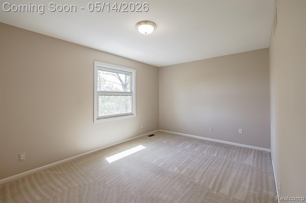 6357 Golf View Drive, Clarkston, MI — Photo 33