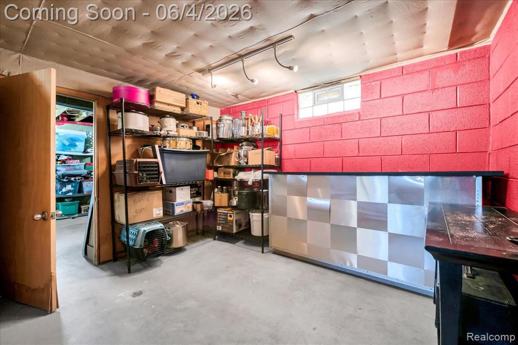 63 W Mahan Avenue, Hazel Park, MI 48030 — Photo 20