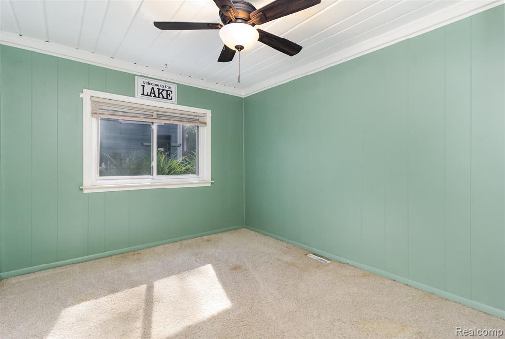 18453 Pellett Court, Fenton, MI 48430 — Photo 11