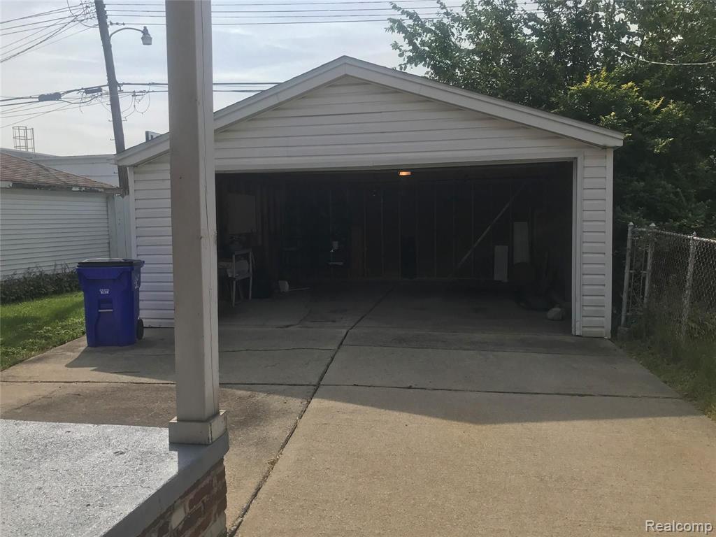 8060 HOUSE Street, Detroit, MI 48234 — Photo 40
