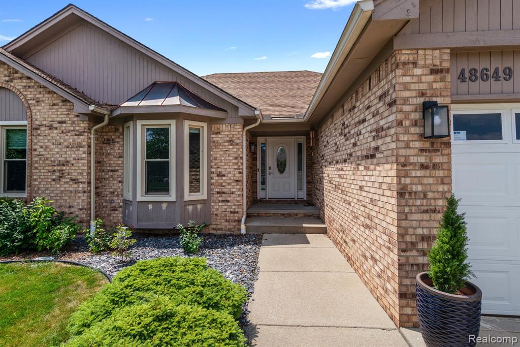48649 Arnold Drive, Macomb, MI 48044 — Photo 3